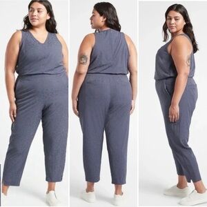 Athleta Brooklyn Textured Jumpsuit in a Dusty Violet Cheetah 🐆 Print - size 22